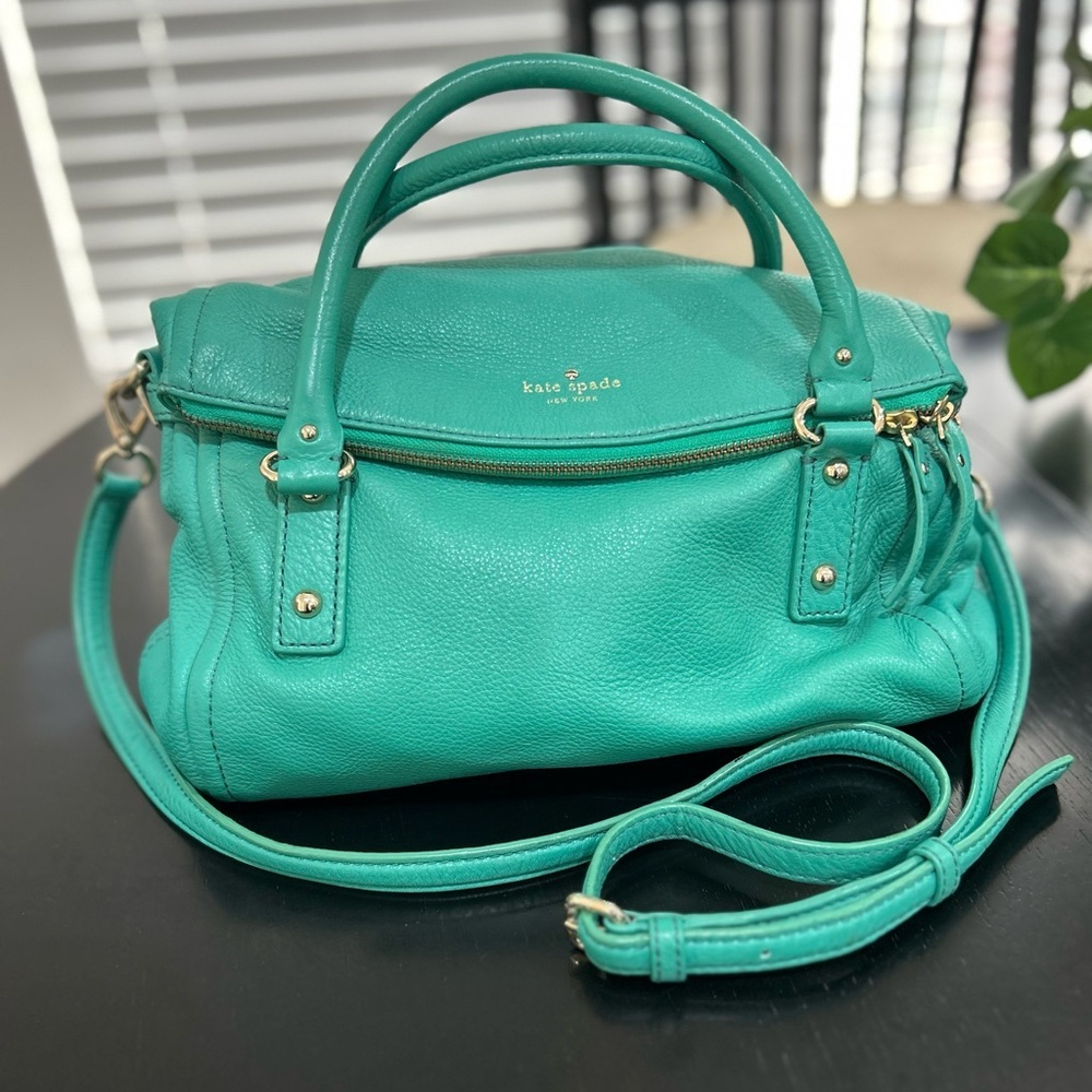 Kate Spade New York Cobble Hill Minka Teal Green Pebbled Leather Zipper Bag